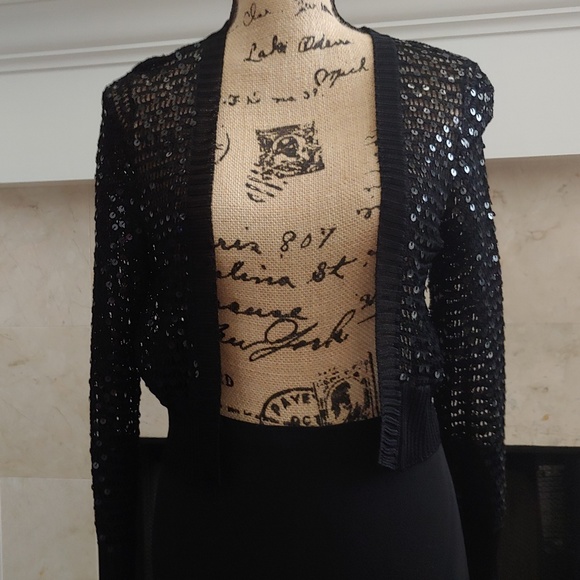 Cropped/Sequined Knitted Sweater Vest, NWT! - Picture 3 of 5